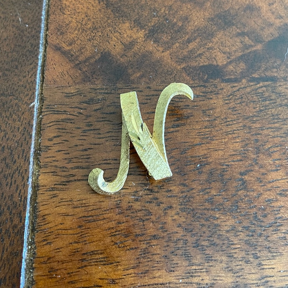 Vintage brooch marked Mamselle probably letter “N” mid century good condition